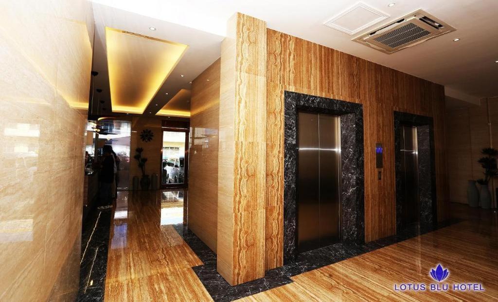 蓝莲花酒店 黎牙实比 外观 照片